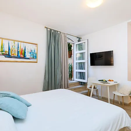 Chloe - Heart Of Old Town 아파트 *